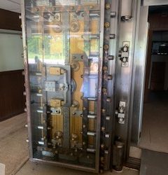 80E11C38-3D48-4A2A-A292-0BACC8ECC621